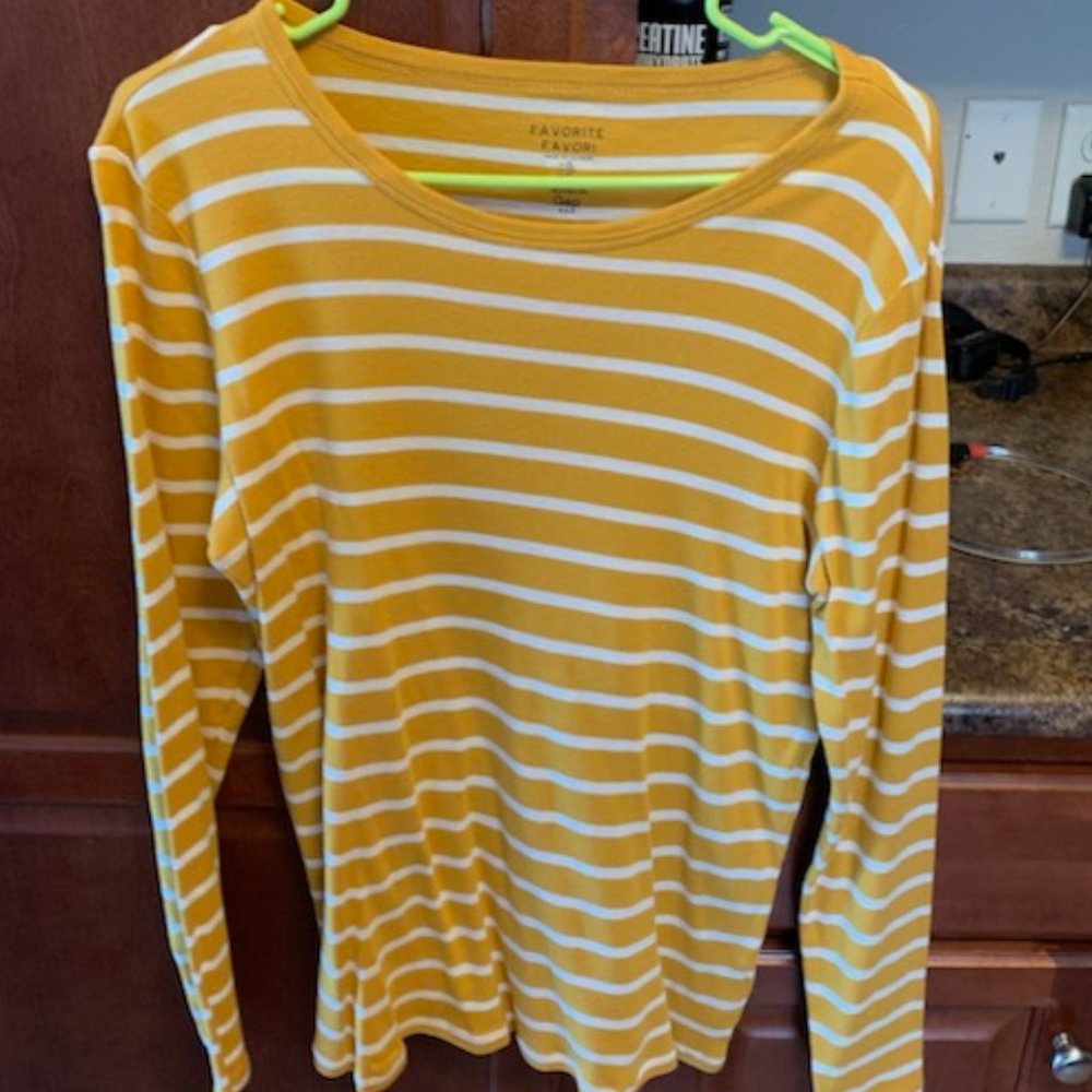 Women's long sleeve striped shirt